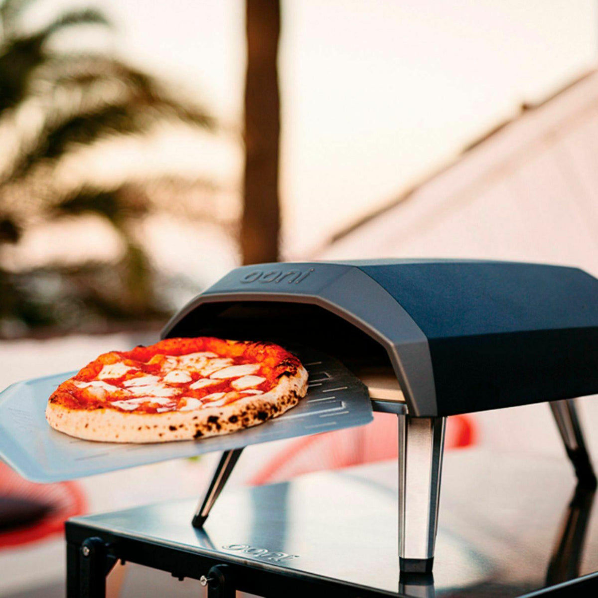 Ooni - Koda 12 in Gas-powered Outdoor Pizza Oven - black