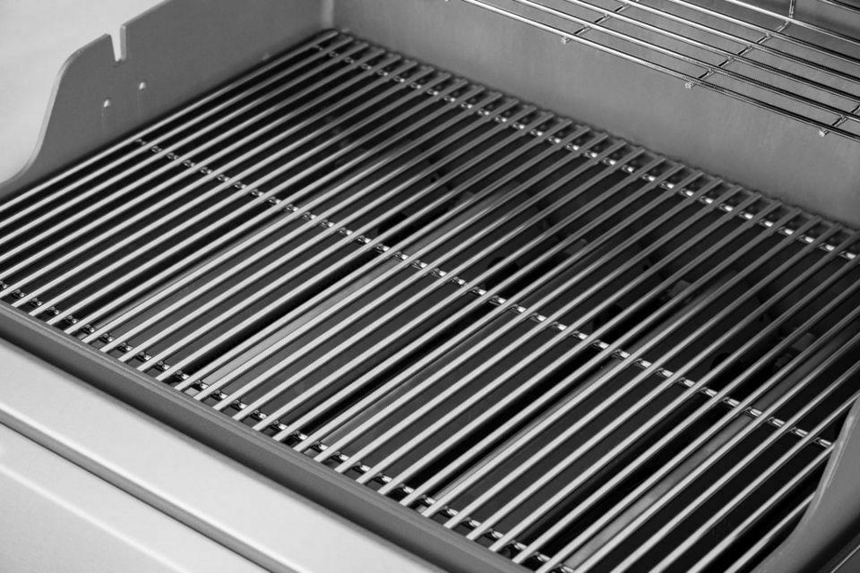 61016001 Genesis II E-335 3-Burner Liquid Propane Grill, Black NEW IN BOX