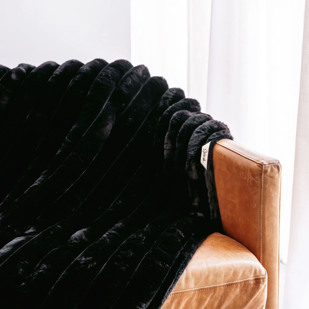Ribbed Splash Blanket- Midnight Black