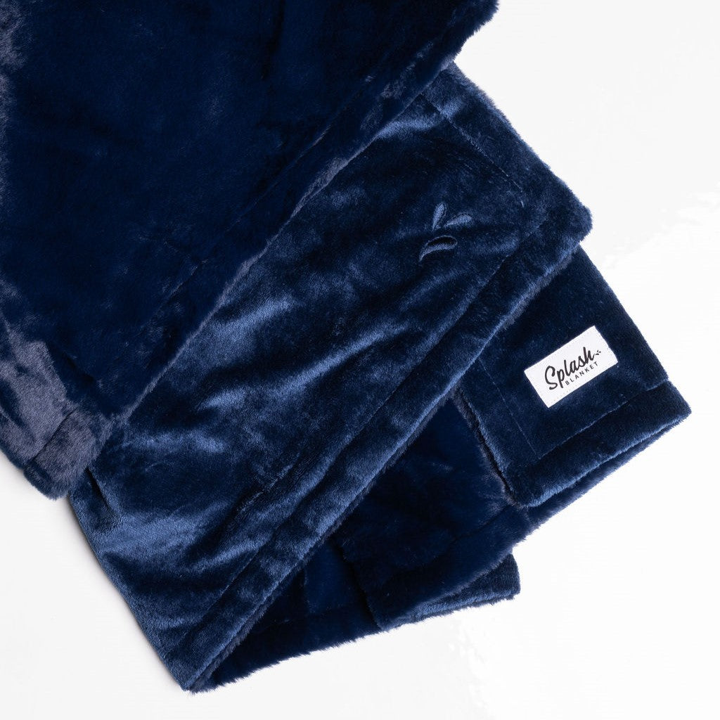 Furlush Waterproof Squirt  Blanket - Navy