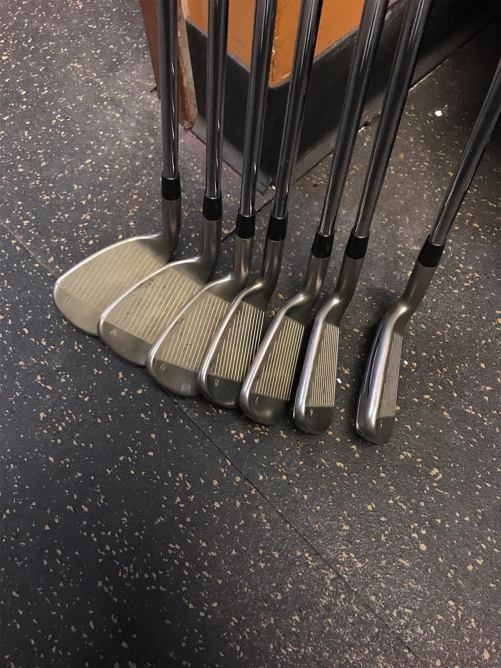 Men's Right Handed G Regular Flex Steel Shaft Iron Set