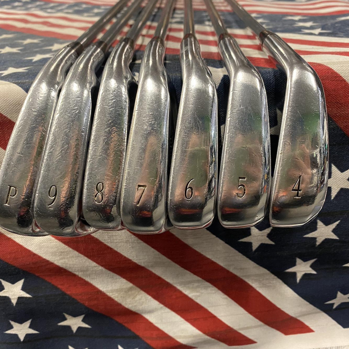 Lightly Used Men's RH Mizuno MP-H4 Regular Flex Graphite Shaft Iron Set (4-PW)- 155324