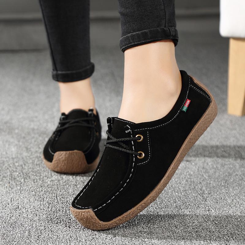 2021 Women's New Casual Comfortable Flat Mother Outdoor Walking Shoes