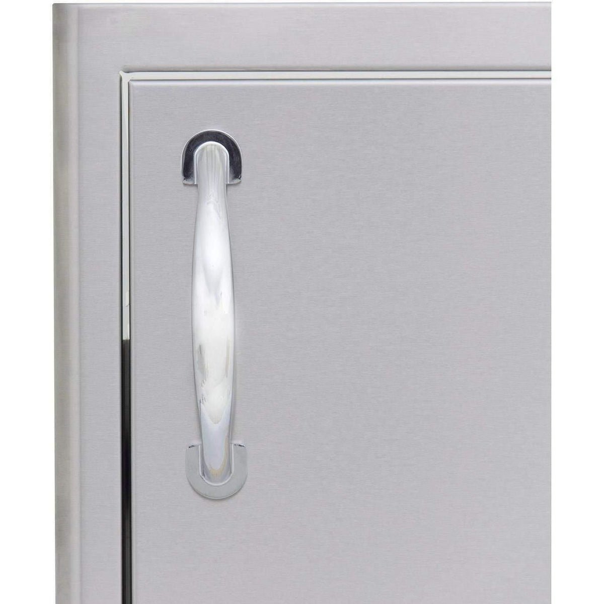 Blaze Right Hinged Single Access Door, 24" x 17"