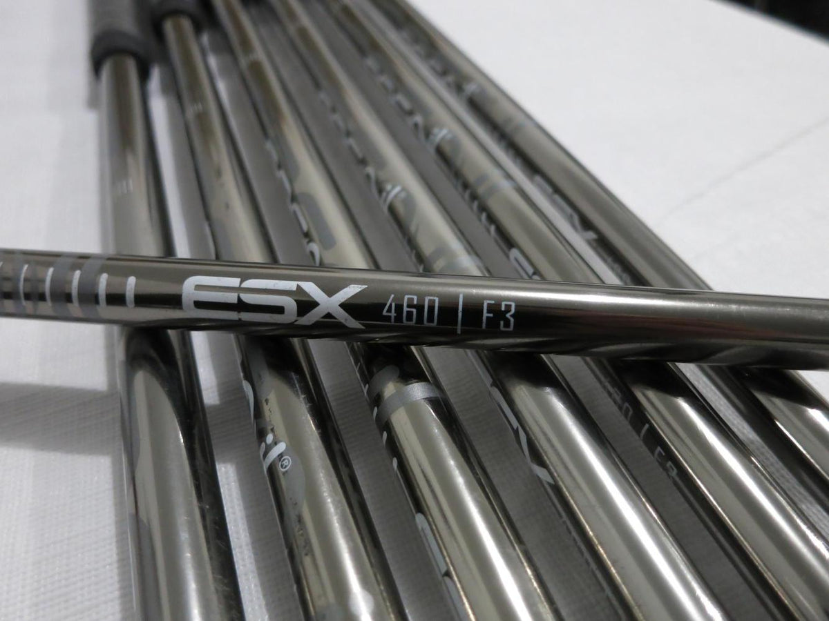 Mizuno JPX-921 Hot Metal Iron Set - 5-PW, GW- Recoil 460 Regular Graphite - MINT