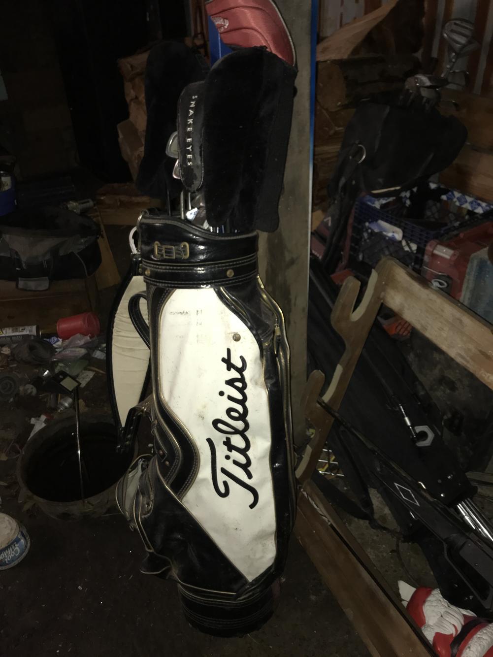 Used Titleist Tour Staff Bag