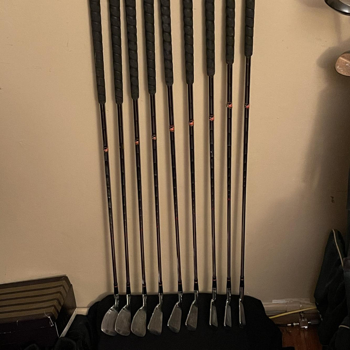 Men's Right Handed Wilson staff Dynapower Stiff Flex Steel Shaft Iron Set