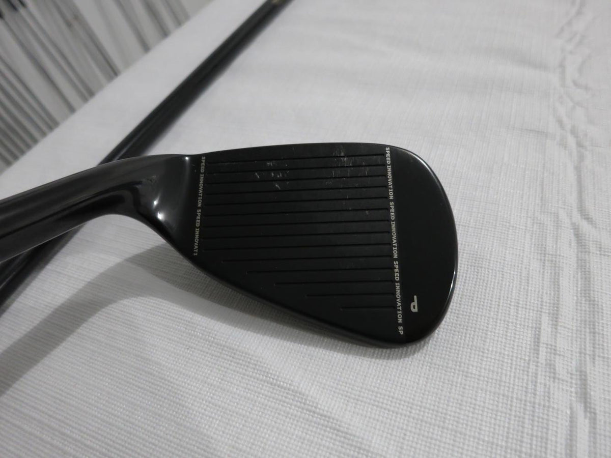 Cleveland CG Black Iron Set - 4H, 5H, 6-PW, GW - Regular Flex Graphite - MINT
