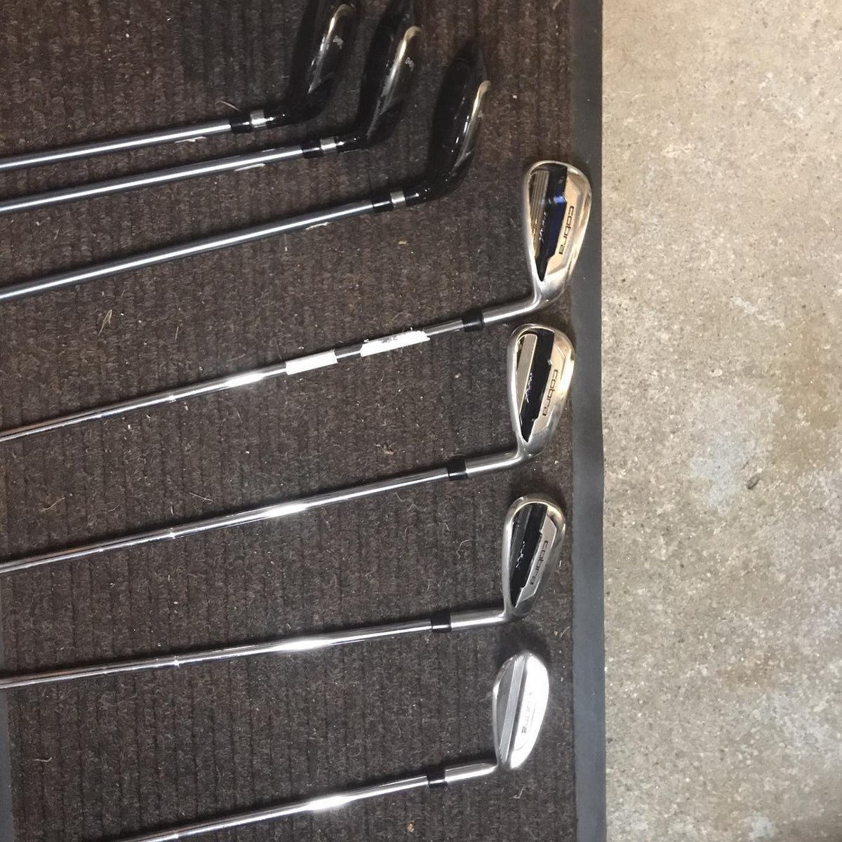 Used Right Handed MAX Regular Flex Graphite/Steel Shaft Iron Set