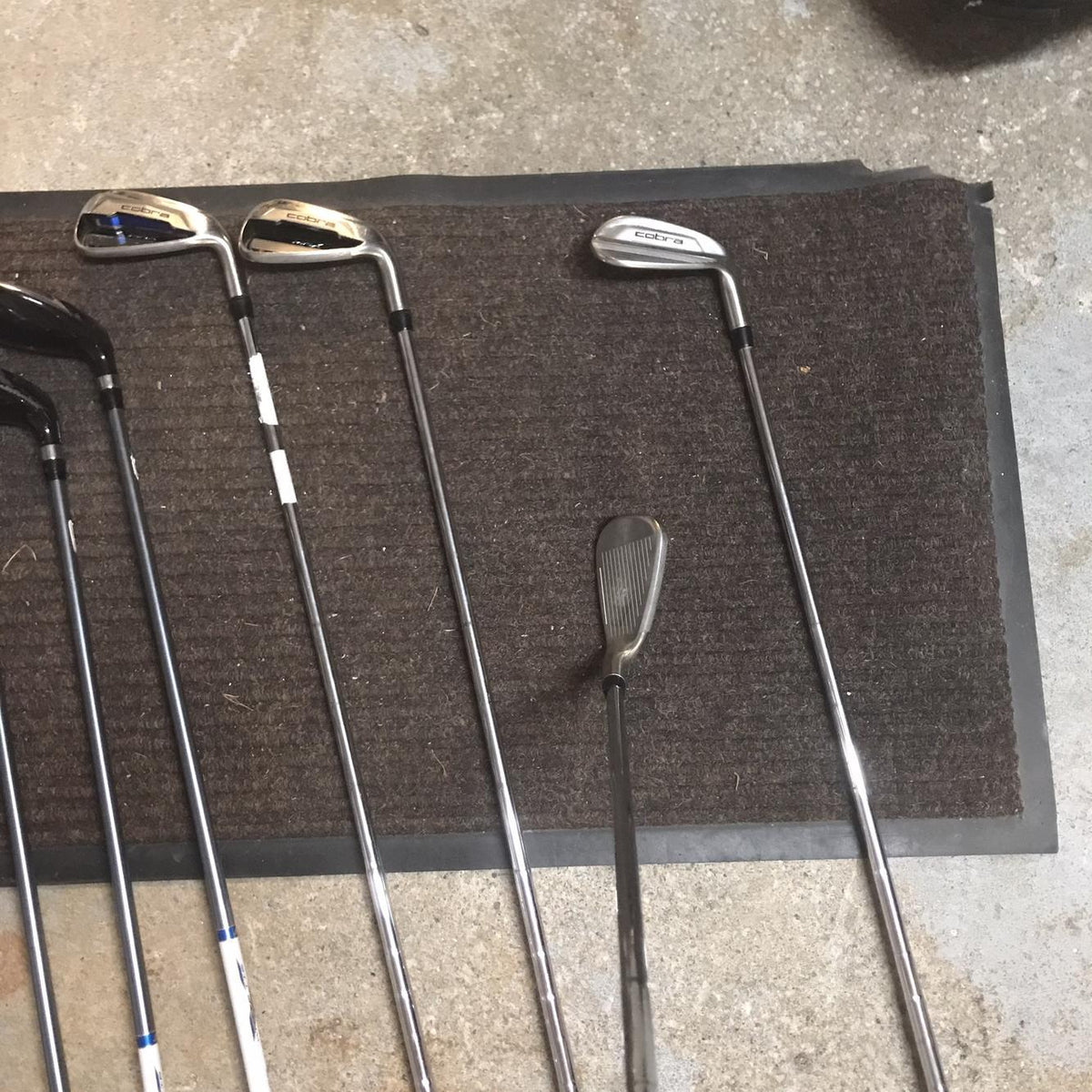 Used Right Handed MAX Regular Flex Graphite/Steel Shaft Iron Set