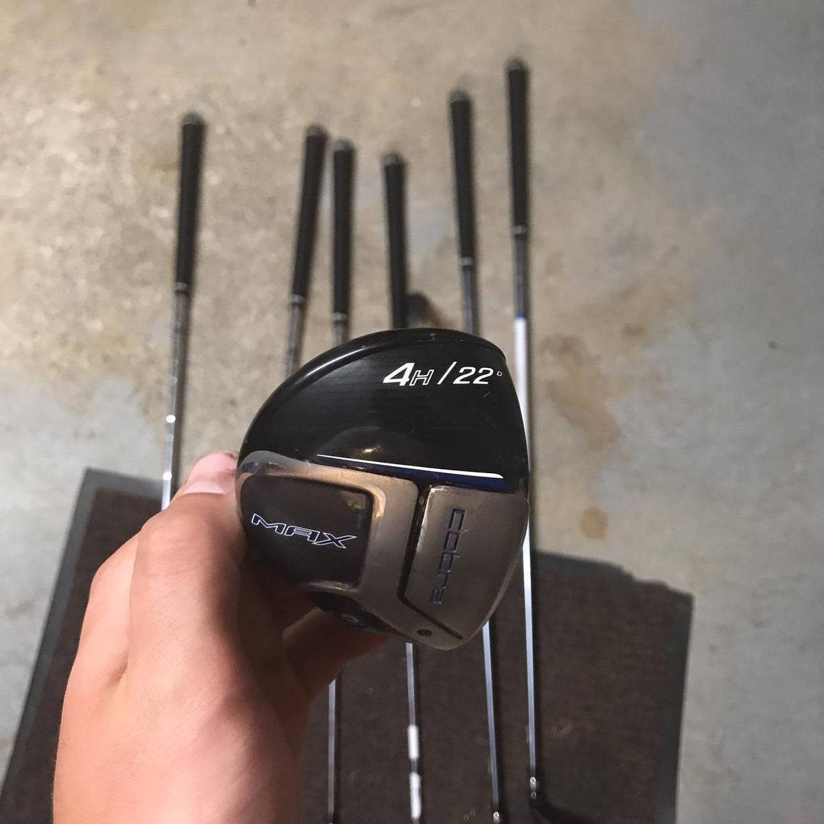 Used Right Handed MAX Regular Flex Graphite/Steel Shaft Iron Set