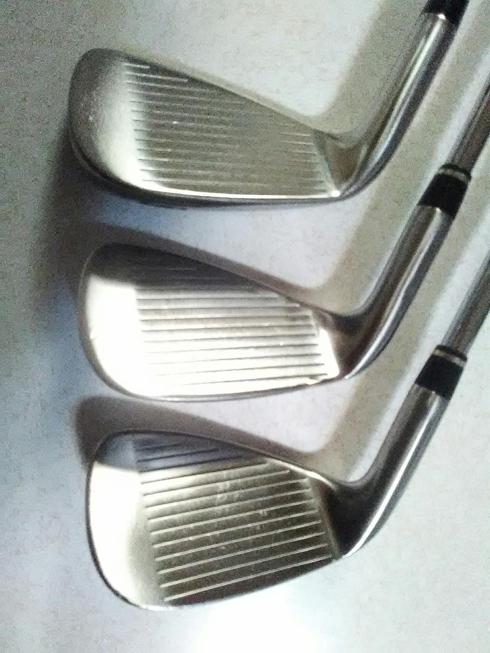 Used Men's Wilson Staff Right Handed Iron Set Regular Flex Steel Shaft