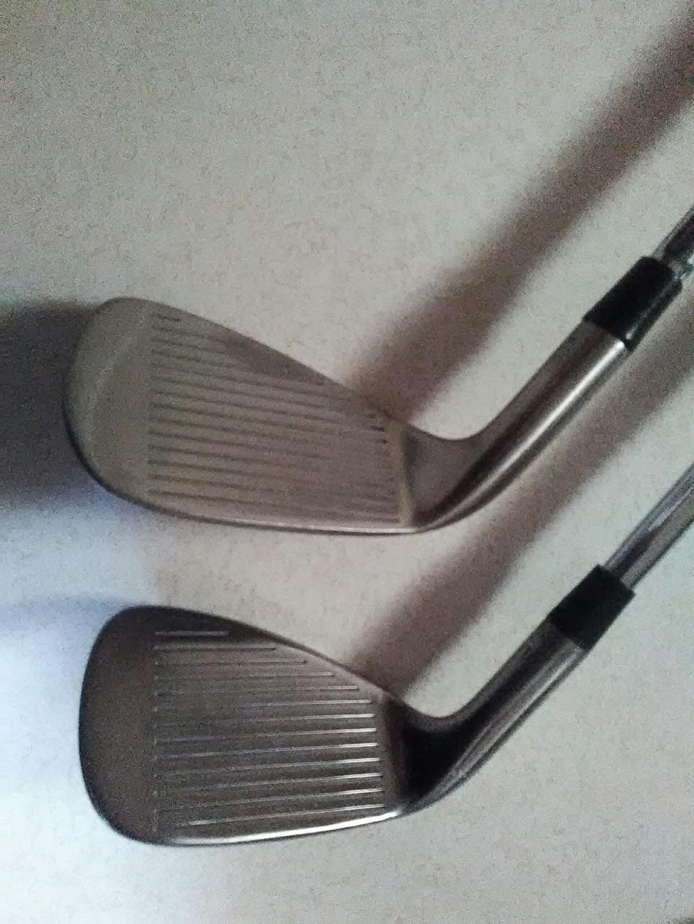 Used Men's Wilson Staff Right Handed Iron Set Regular Flex Steel Shaft