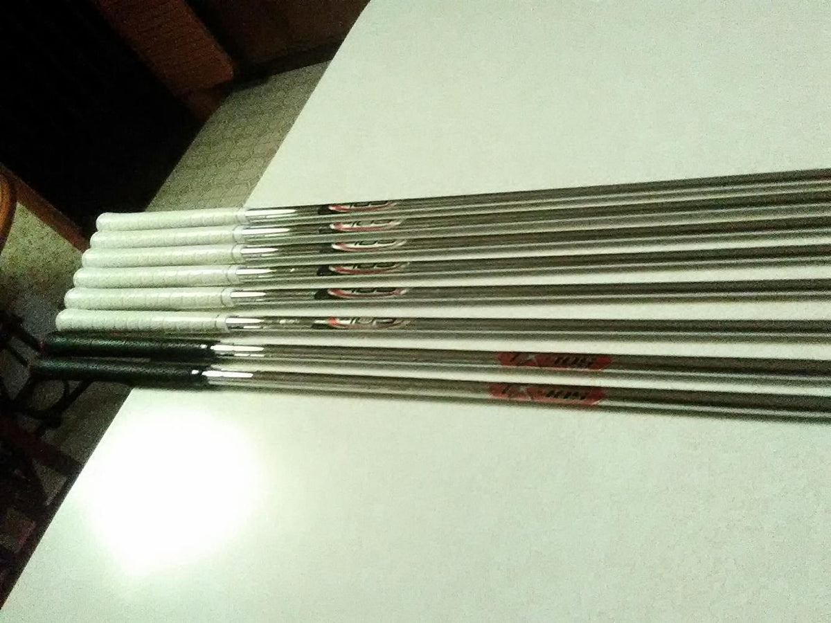 Used Men's Wilson Staff Right Handed Iron Set Regular Flex Steel Shaft