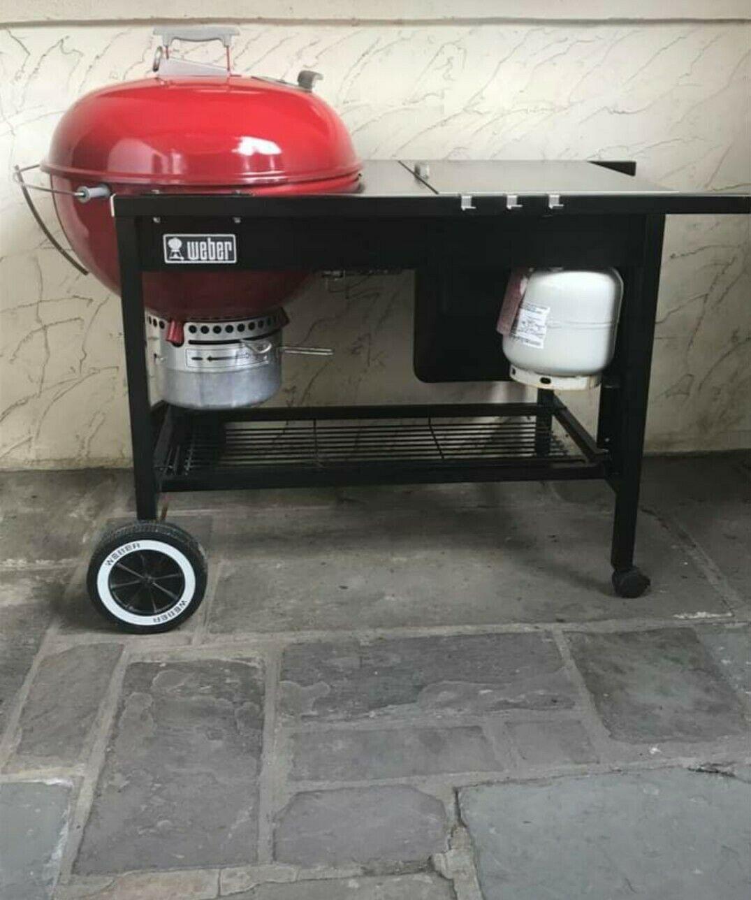 WEBER PERFORMER CHARCOAL GRILL IN VG CONDITION