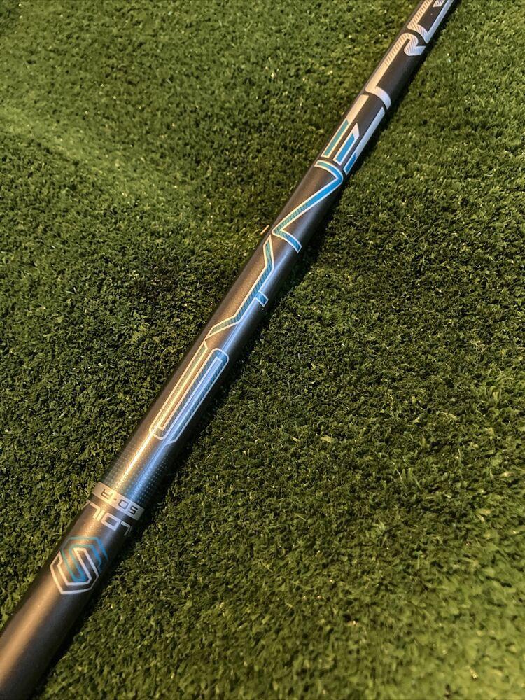 Callaway Rogue Draw Driver 10.5* Regular Graphite Shaft