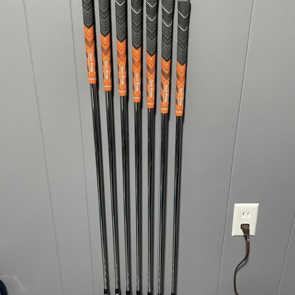 Men's Right Handed Ping Anser forged 2010 Black Dot Regular Flex Steel Shaft Iron Set