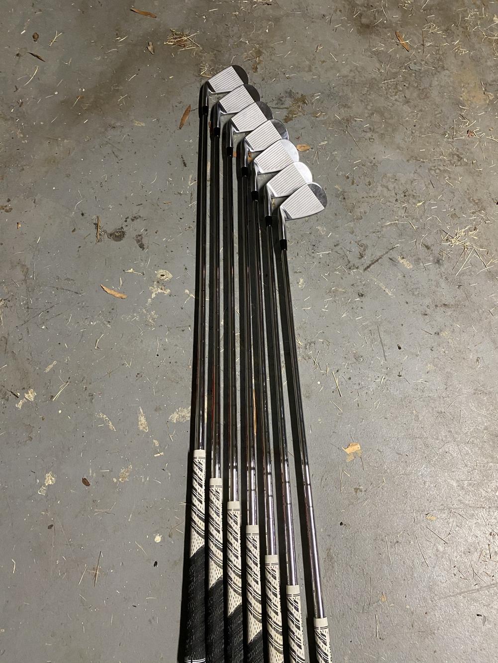 Used RH Mizuno MP-18 MMC Iron Set 4-PW Modus 120 Stiff