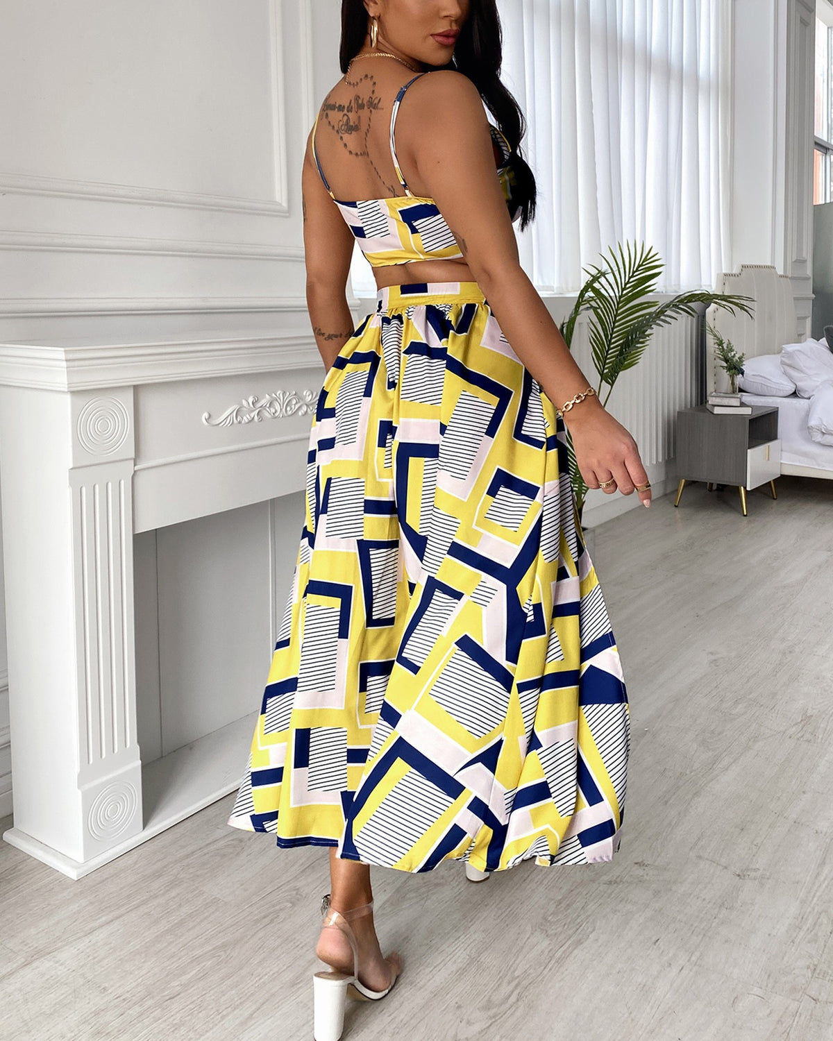 2 Pcs Crop Top & Maxi Skirt Set Sexy Color Women Sleeveless Vest & Geo Pattern High Slit Dress Suits