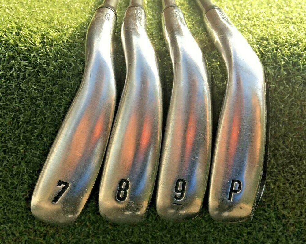 Callaway Rogue CF18 7-PW Iron Set RH / 60g Aldila Synergy Regular Flex / mm4398