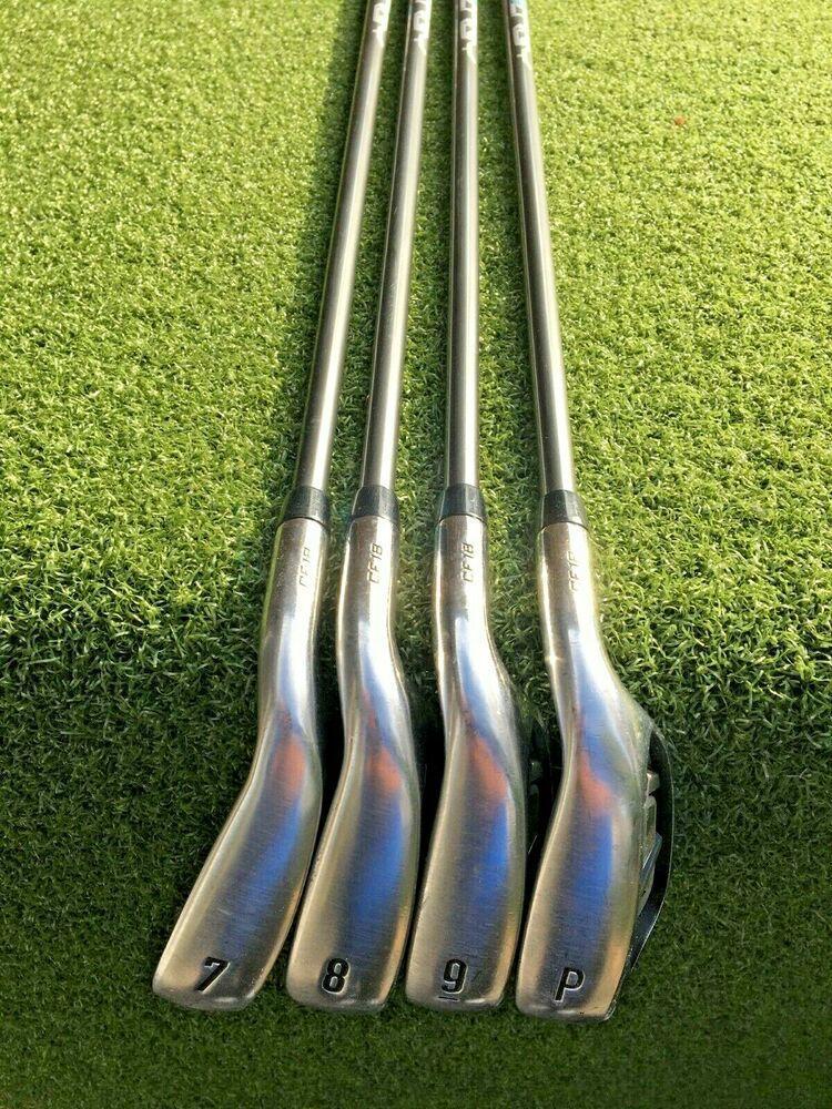 Callaway Rogue CF18 7-PW Iron Set RH / 60g Aldila Synergy Regular Flex / mm4398