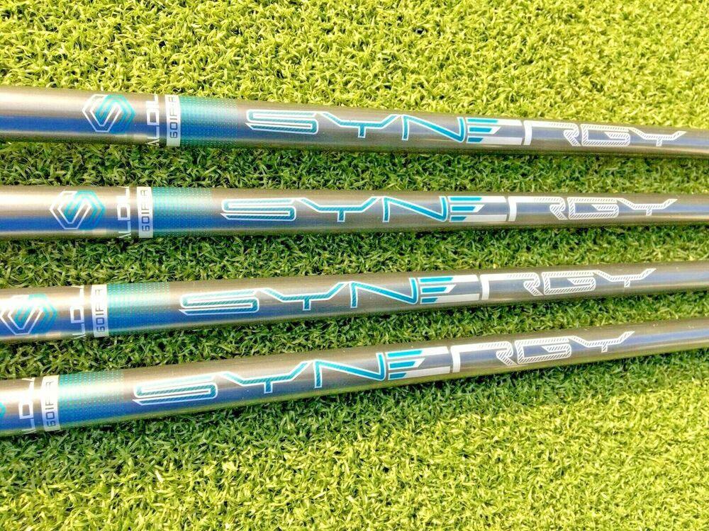 Callaway Rogue CF18 7-PW Iron Set RH / 60g Aldila Synergy Regular Flex / mm4398