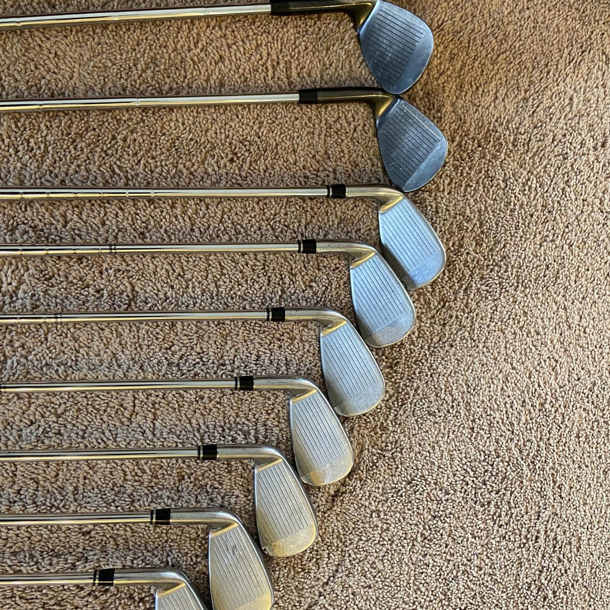 Men's Right Handed D200 Regular Flex Steel Shaft Iron Set