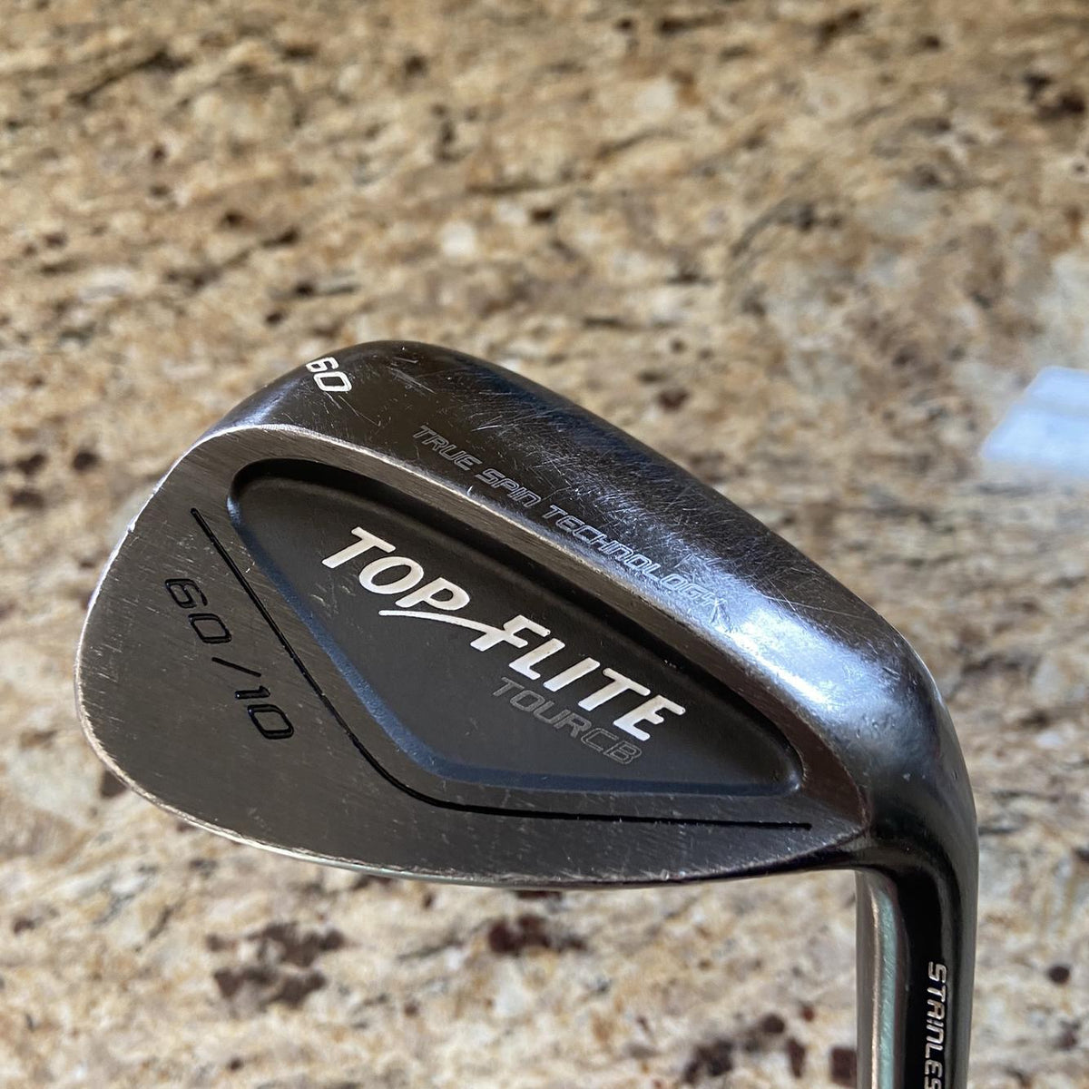 Men's Right Handed D200 Regular Flex Steel Shaft Iron Set