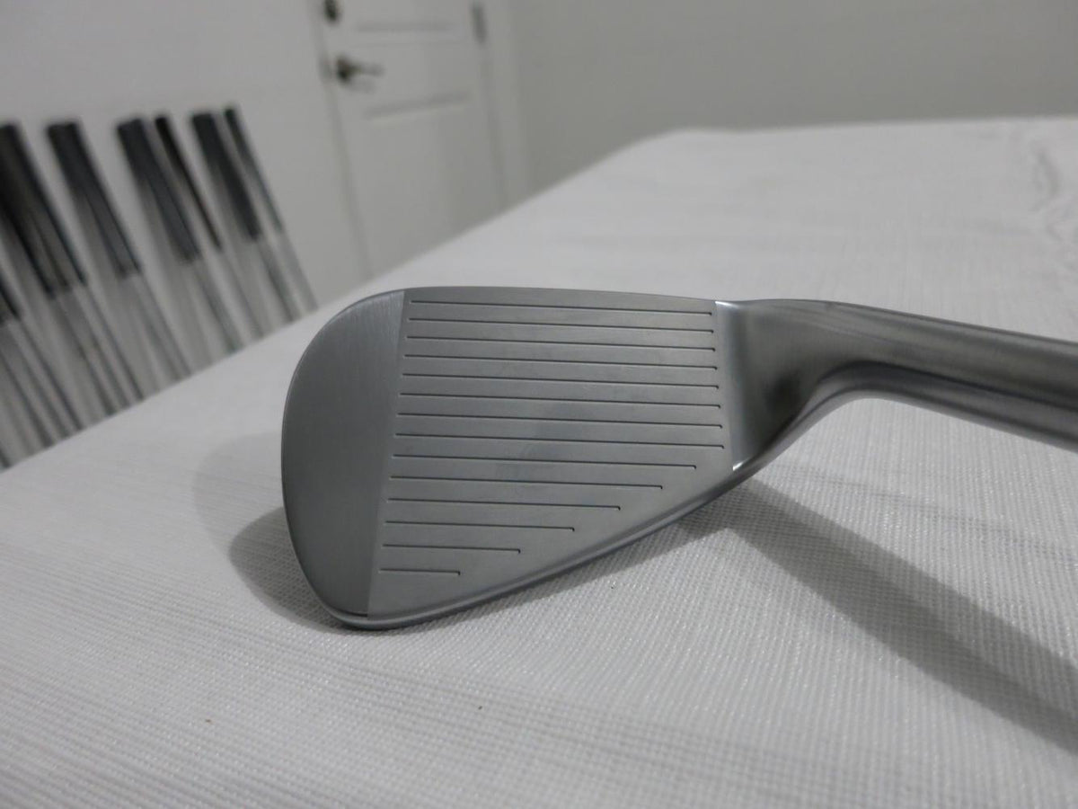 Honma Tour World 747P Iron Set - 5-11 - Vizard 85 Stiff Graphite - MINT/NEW - LH