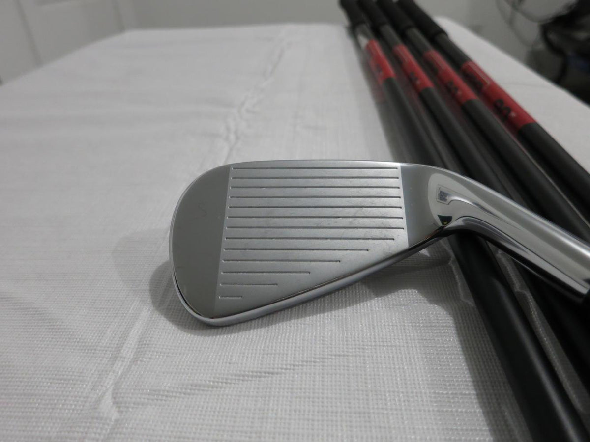 Callaway Mavrik Pro Iron Set - 5-PW - Regular Flex Graphite - MINT - LH
