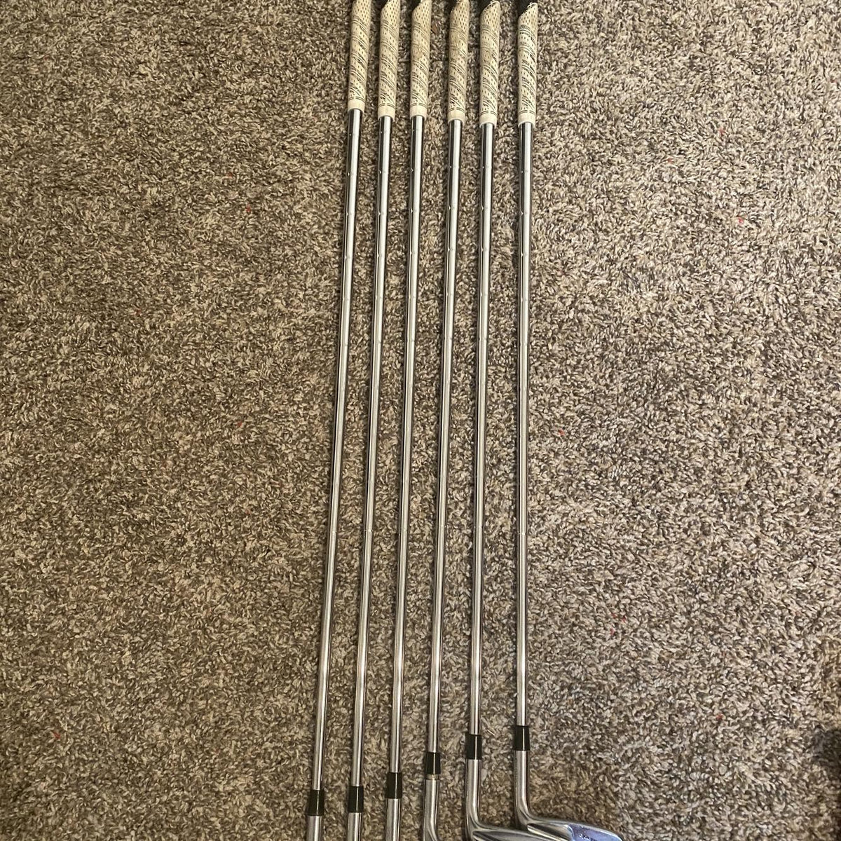 Men's Right Handed P730 Stiff Flex Steel Shaft Iron Set