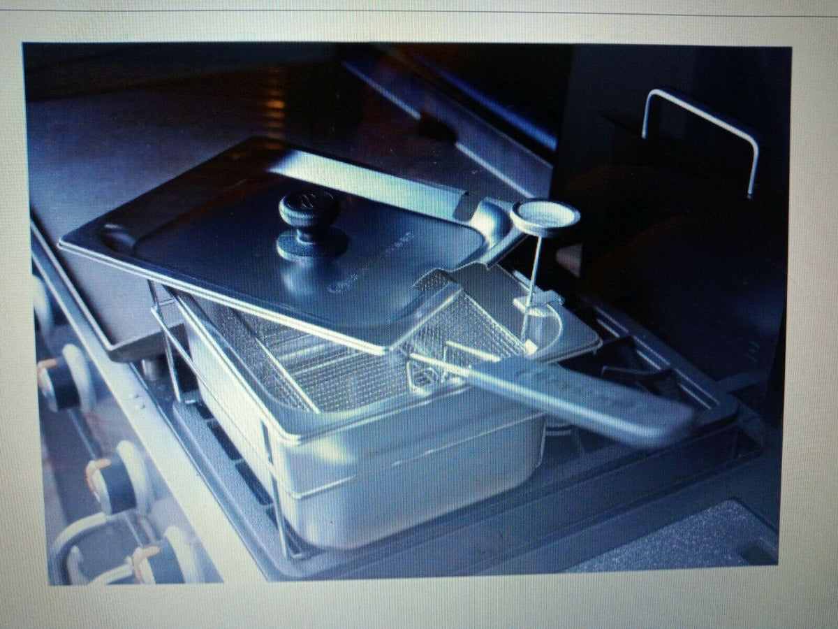 Blackstone Range Top Combo - 28" Griddle with Bonus Fryer & 2 Extra Burners