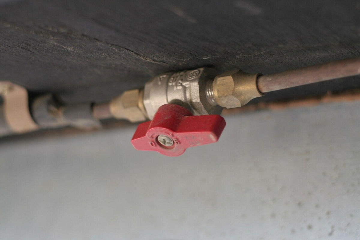 the te Q to Caravan gas line hose bayonet retrofit kit