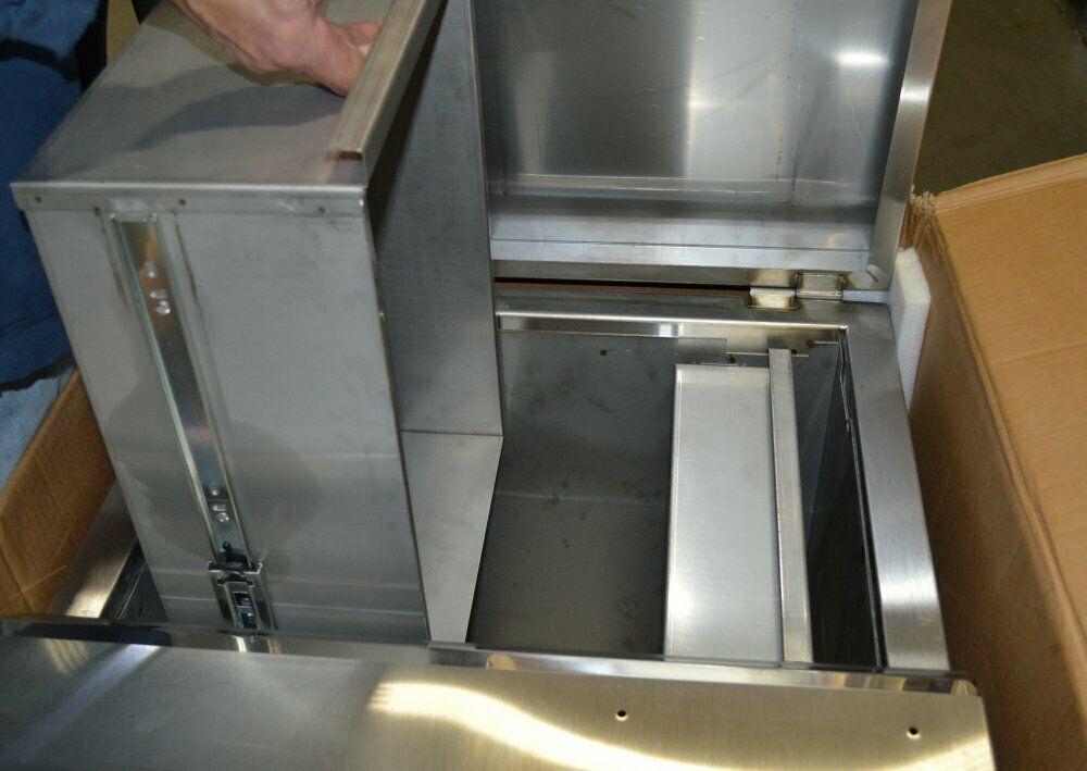 Sunstone 32" Dbl Access Door w/Drawers & Propane Tank Storage Outdoor Kitchen