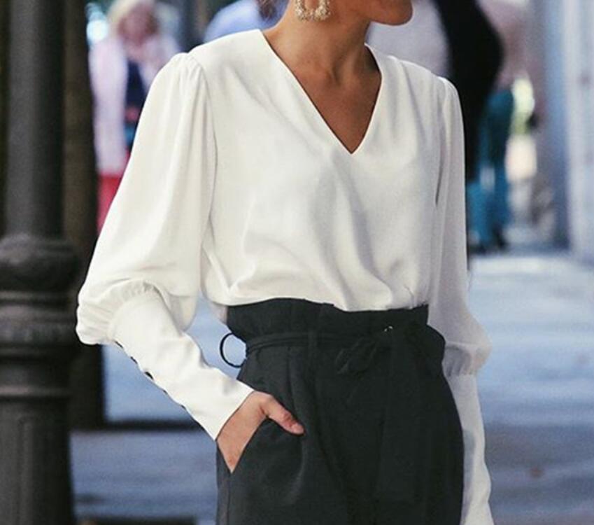 Women's Clothing - Women's Fashion Vneck Blouse