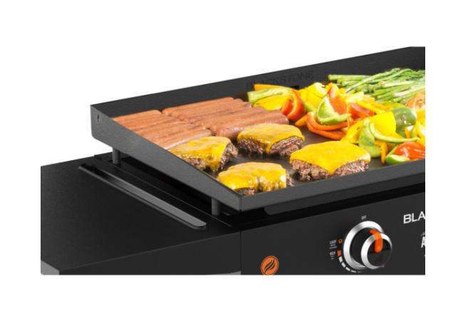 Blackstone Adventure Ready 2-Burner 28 Griddle Cooking Station