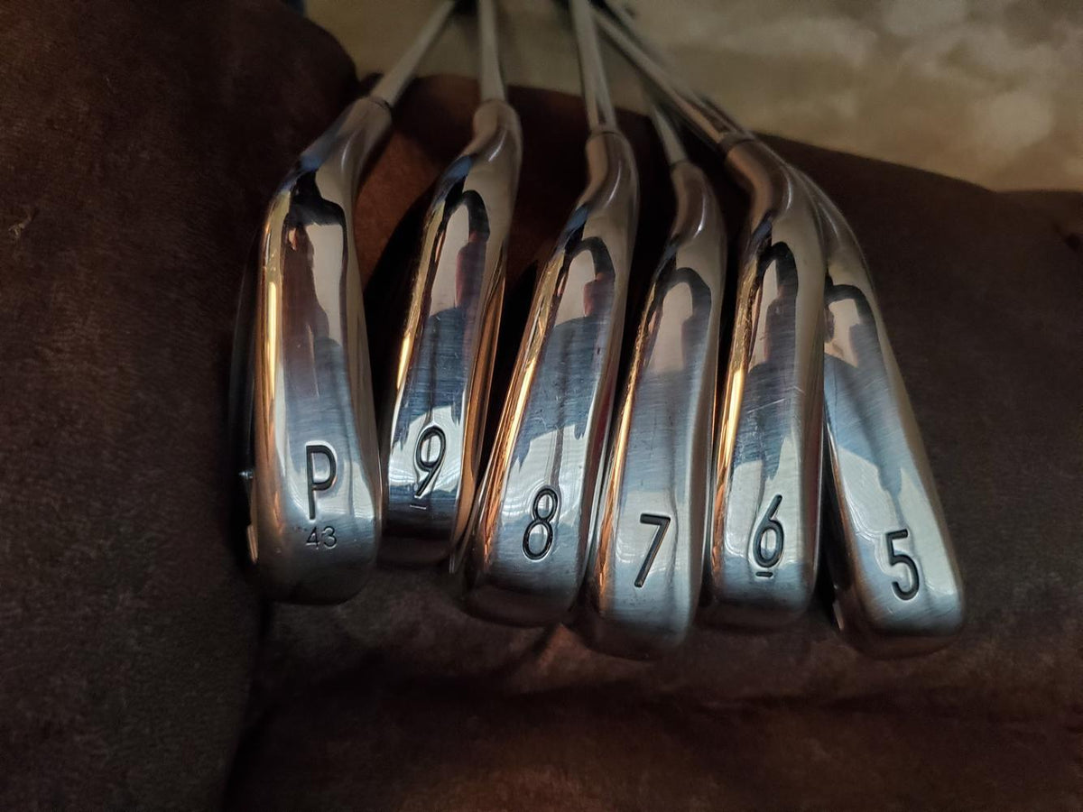 Used Men's Titleist Left Hand 00 Iron Set Regular Flex Steel Shaft