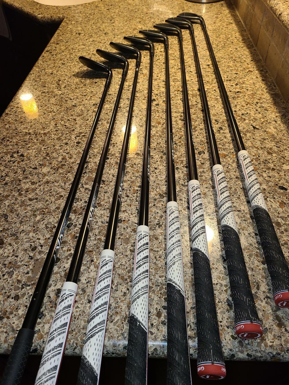 Used Men's Callaway Right Handed Apex CF16 BLACK Iron Set Regular Flex Steel Shaft